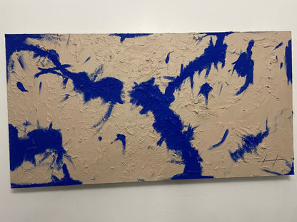 “Surcos de azul, caminos sin nombre.”